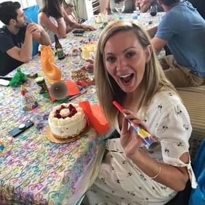 Meet your Posher, Christina